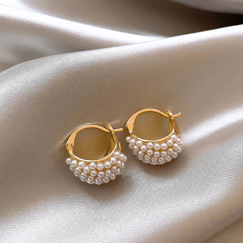French Vintage Pearl Earrings with Chic Design 2023