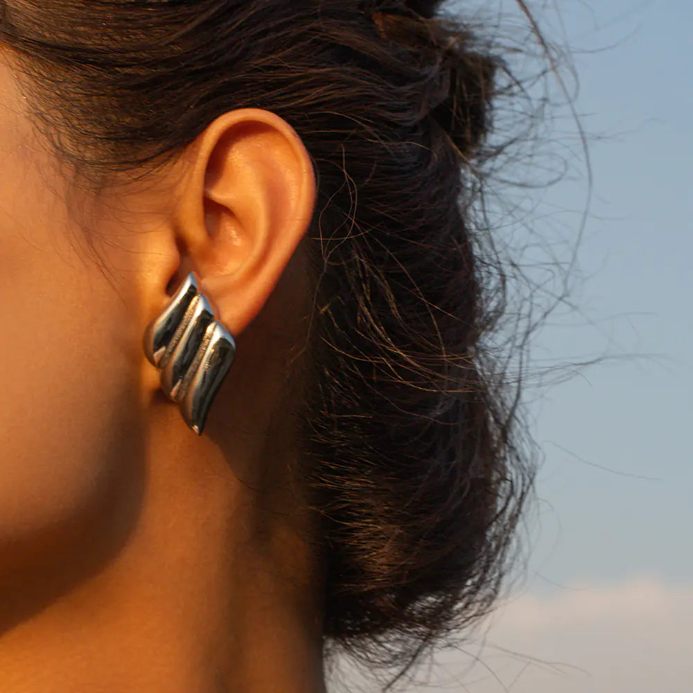 18K Gold  Vintage Minimalist Earrings