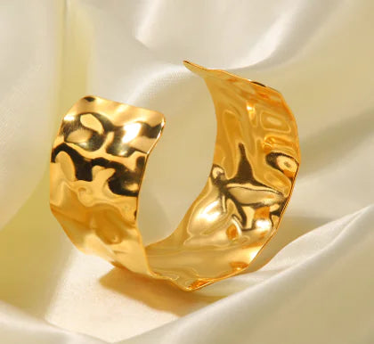 18K Gold Mediterranean Style Bracelet