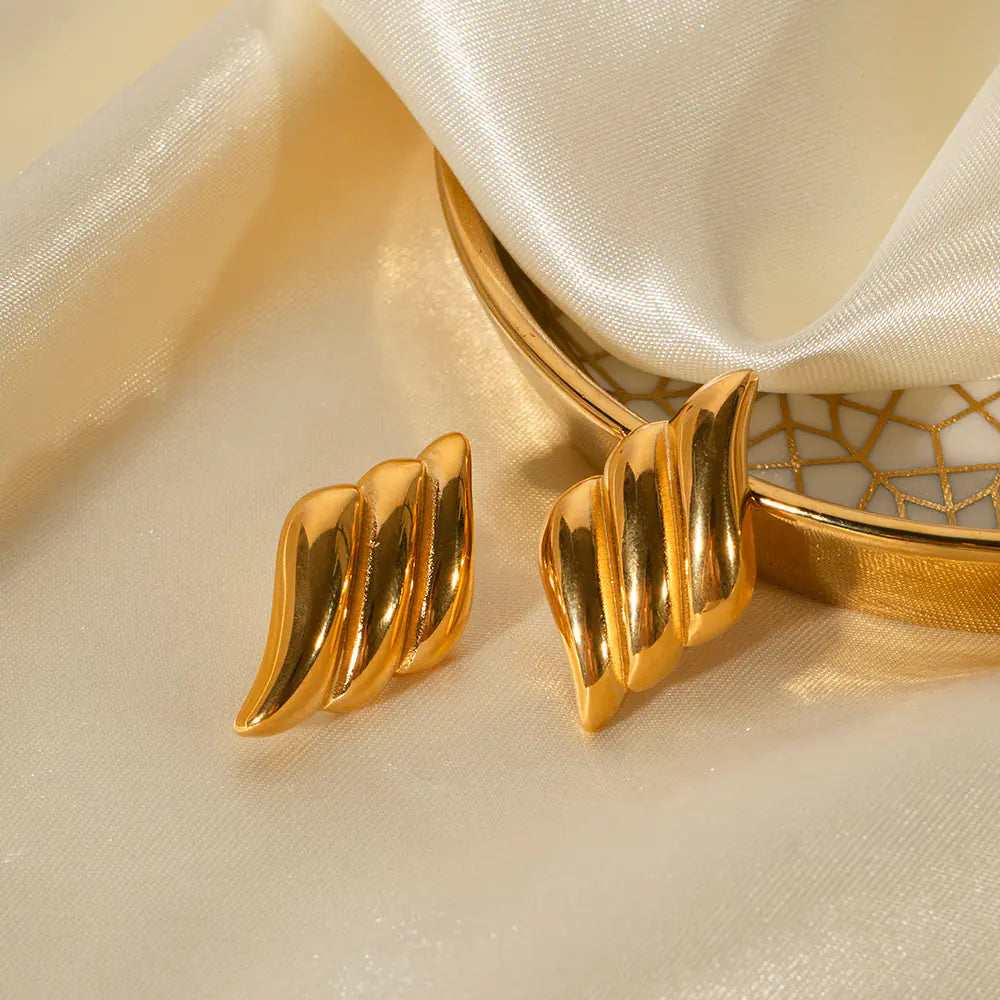 18K Gold  Vintage Minimalist Earrings