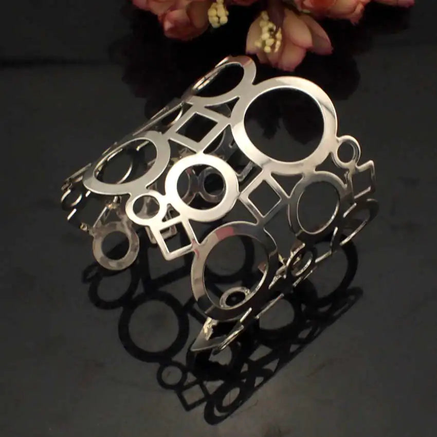 Exaggerated Hollow Bangle with Geometric Patterns