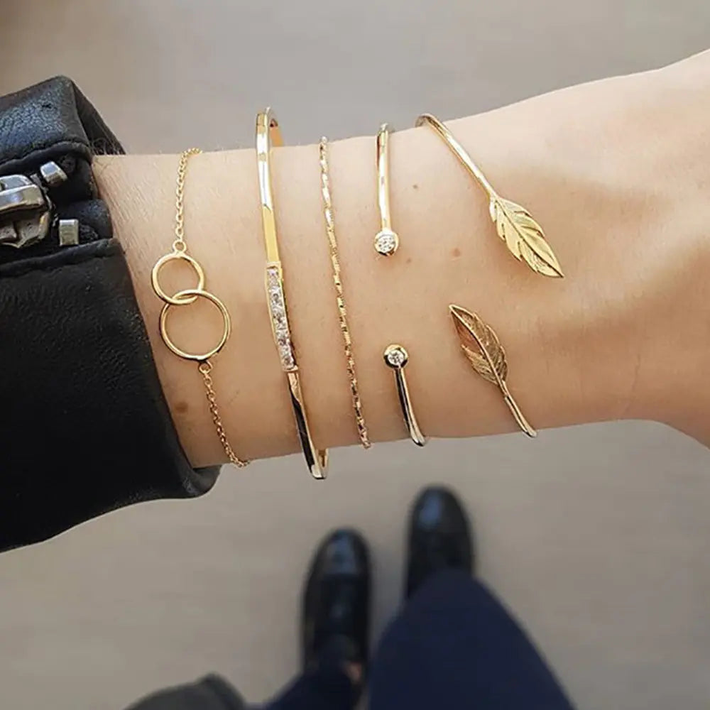 Geometric Circle Bracelets Set with Diamond Accents