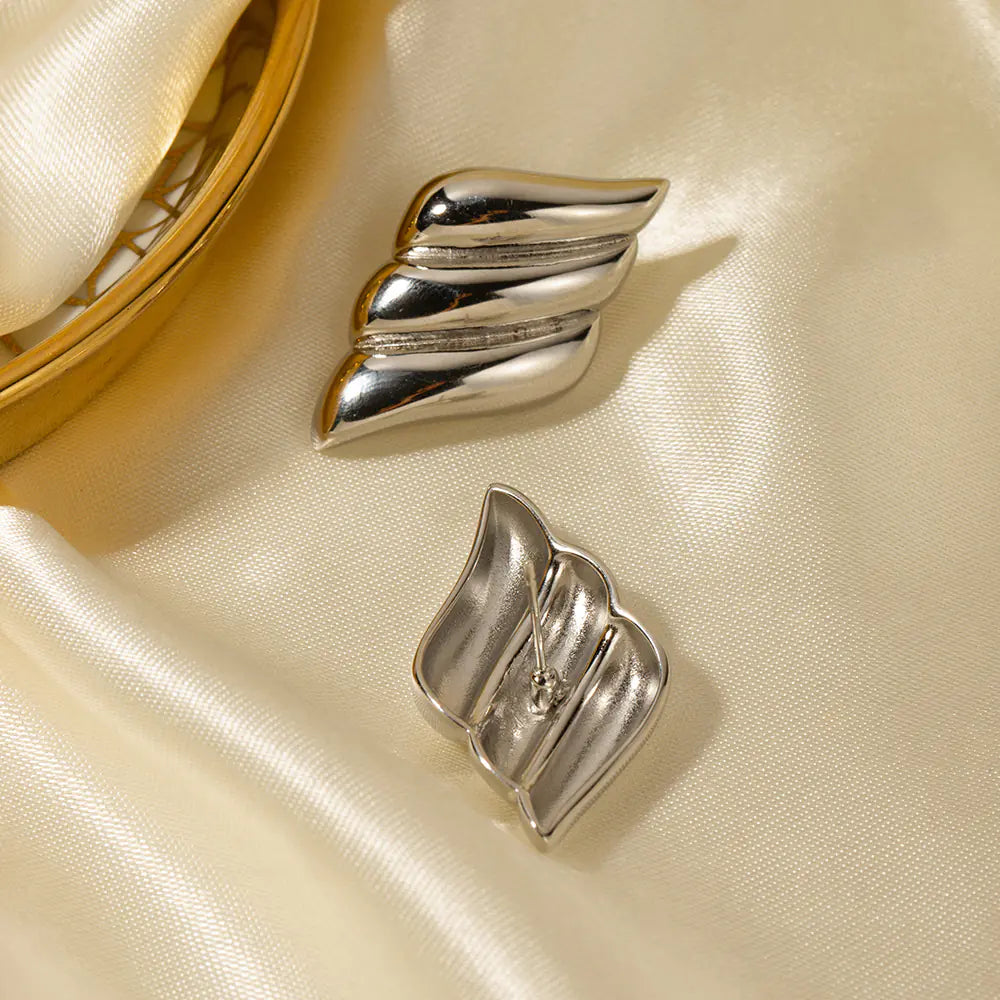 18K Gold  Vintage Minimalist Earrings